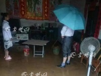 竹山部分乡镇遭大雨冰雹袭击  农户受灾